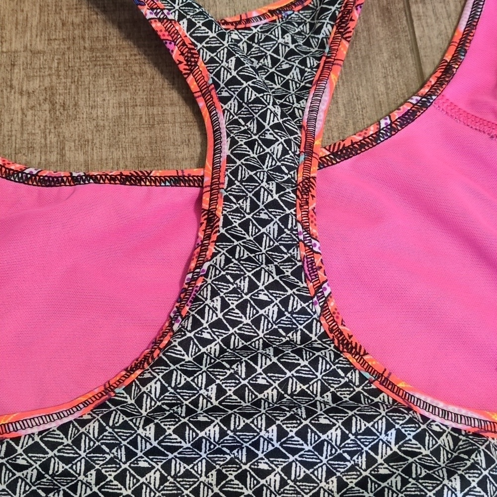 VSX sports bra size medium - Picture 5 of 6